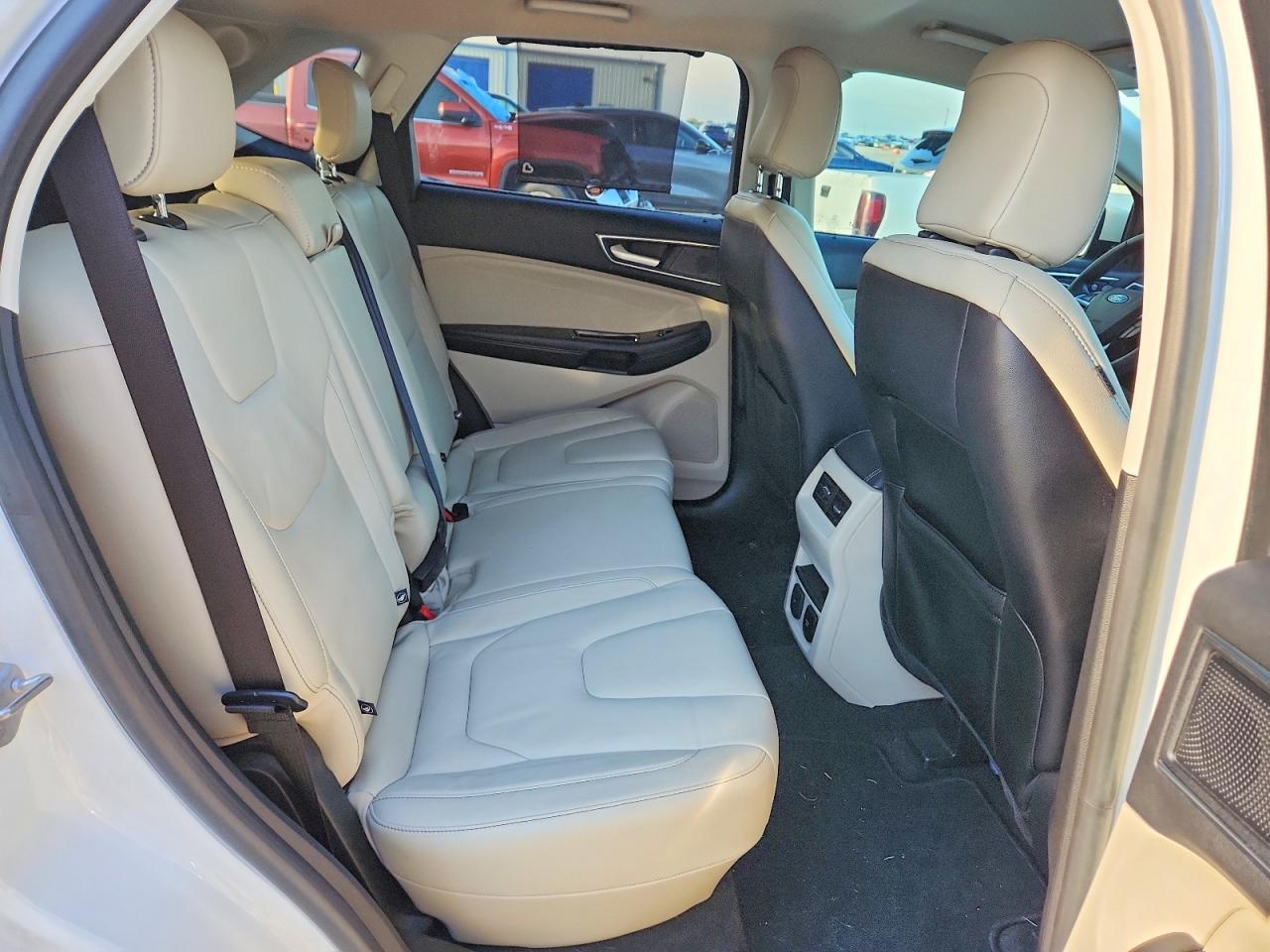 Ford Edge Titanium
