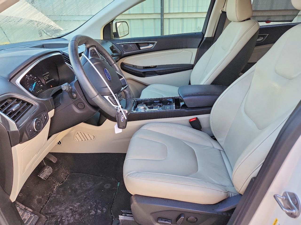 Ford Edge Titanium