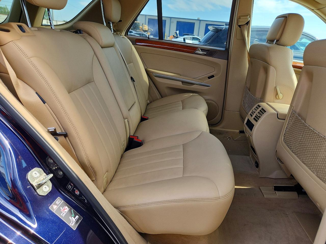Mercedes-Benz M-Class 350