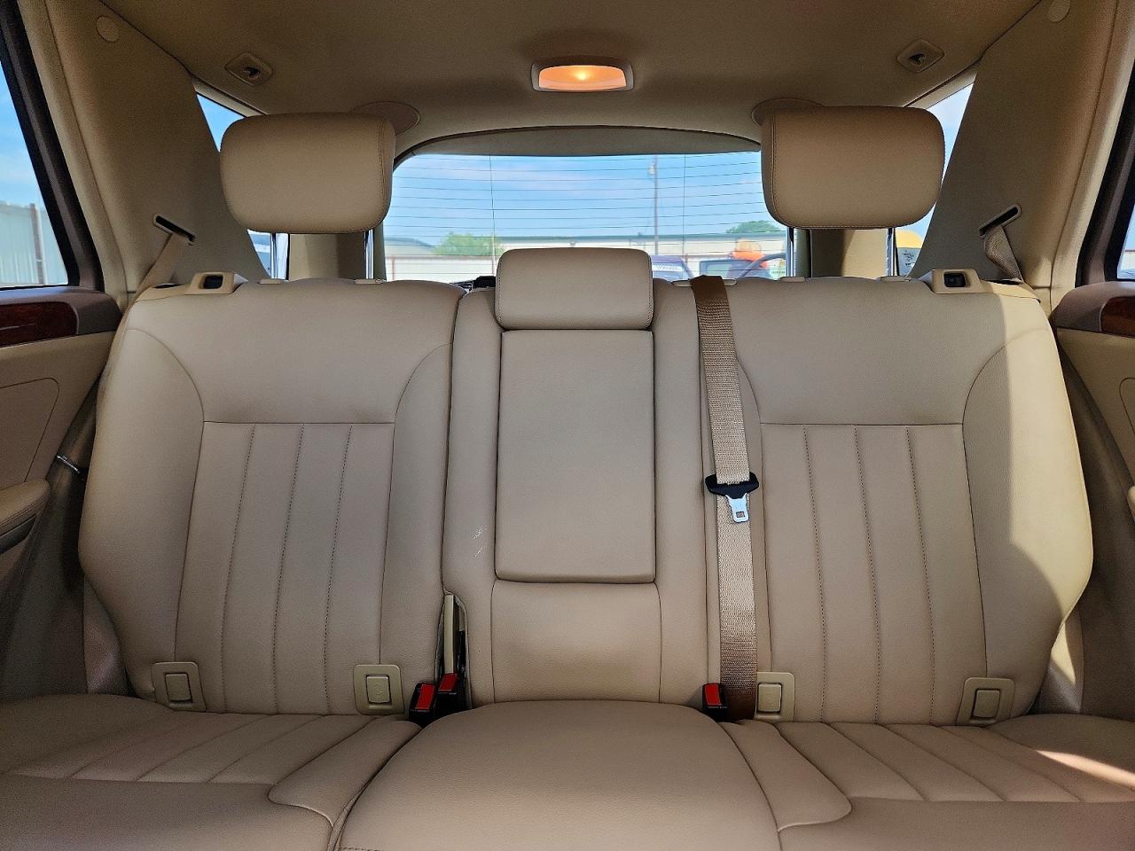 Mercedes-Benz M-Class 350