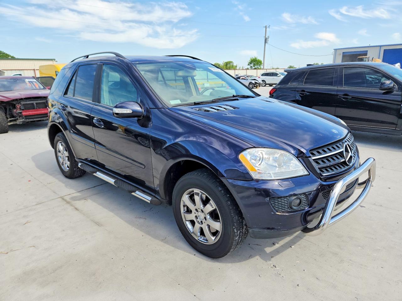 Mercedes-Benz M-Class 350