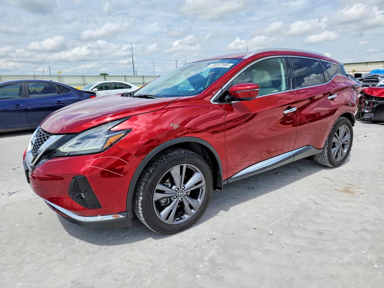Salvage Nissan Murano Image