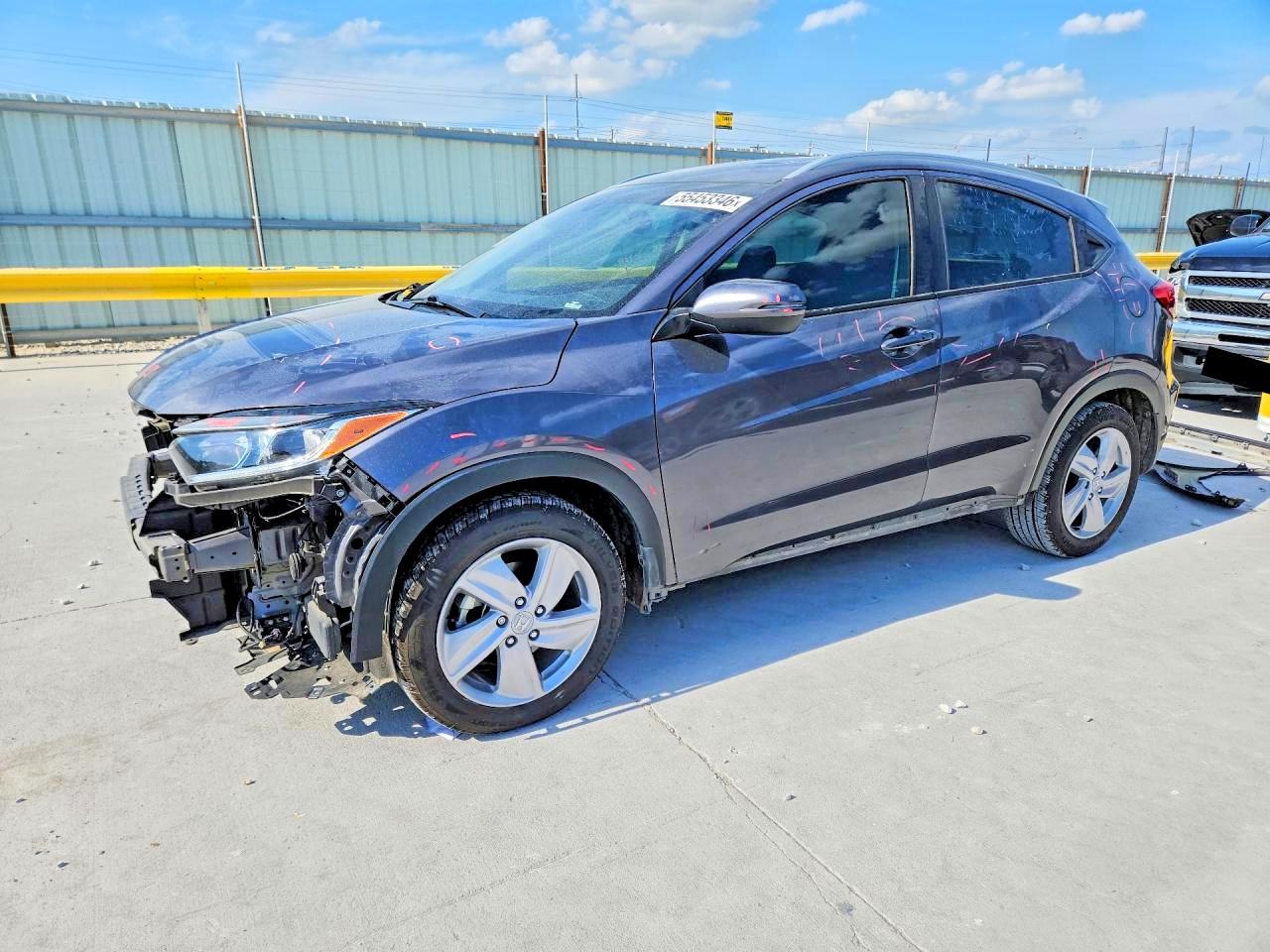 Salvage Honda HR-V Image
