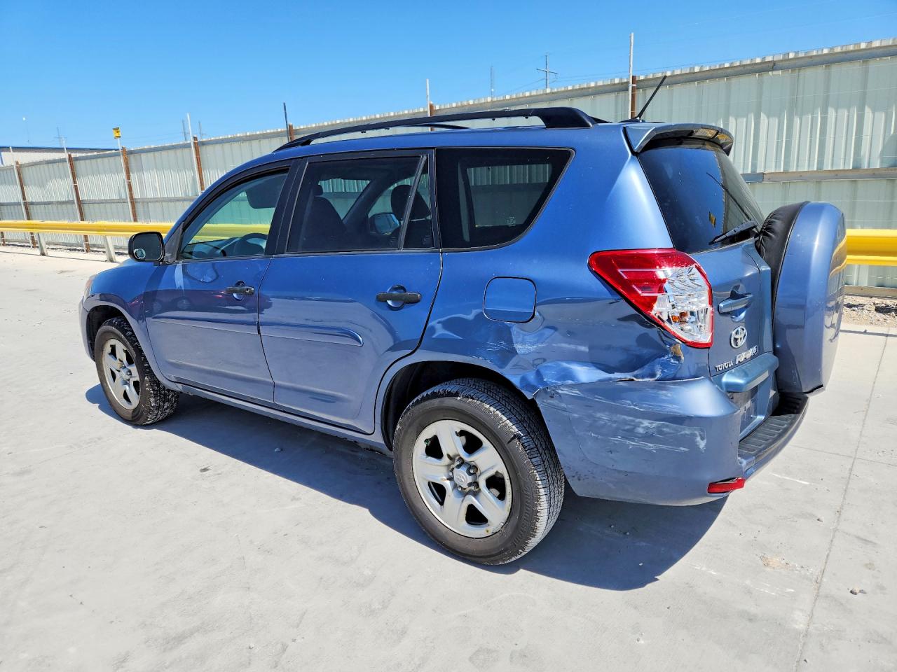 Toyota RAV4 Base