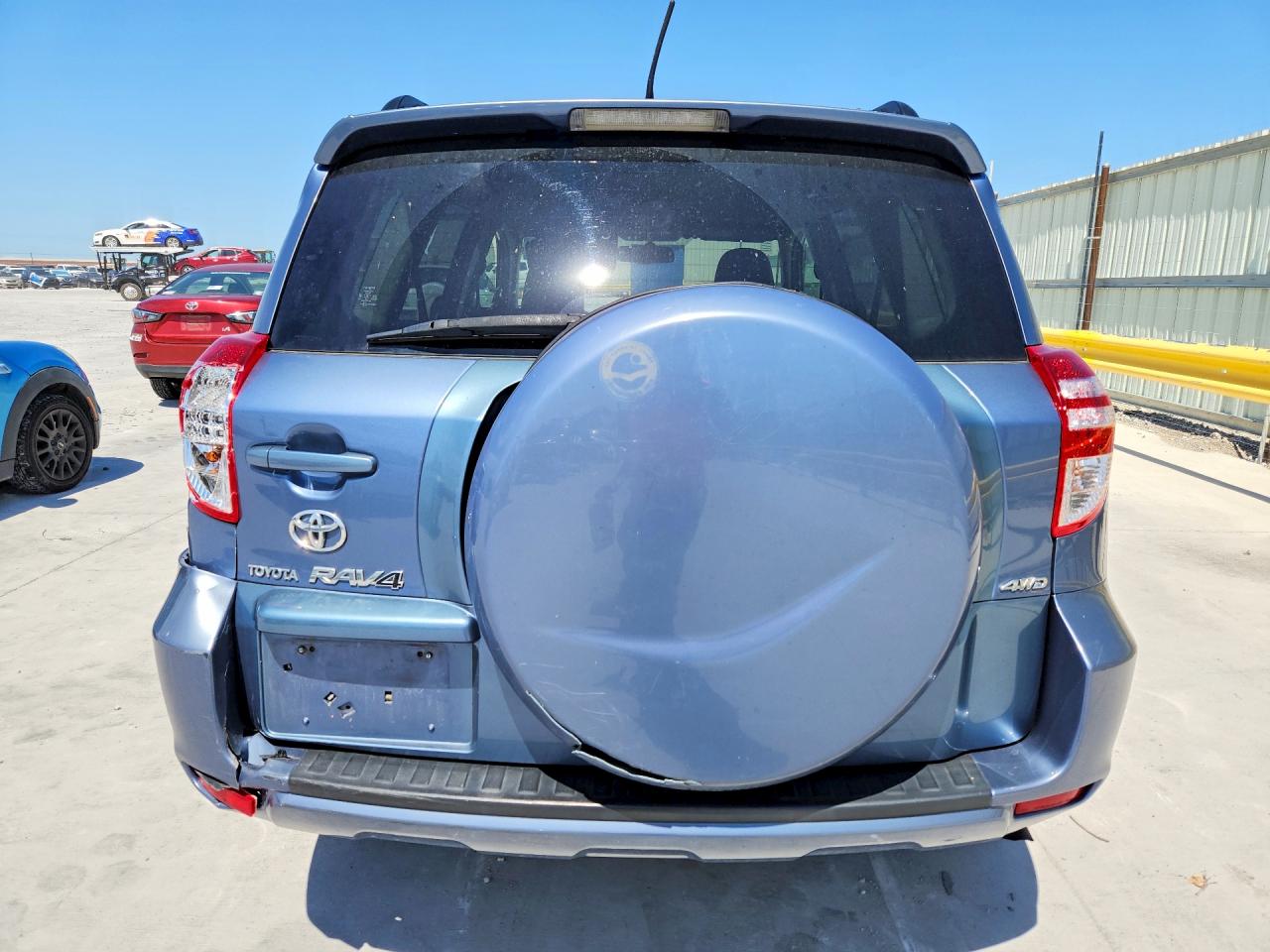 Toyota RAV4 Base