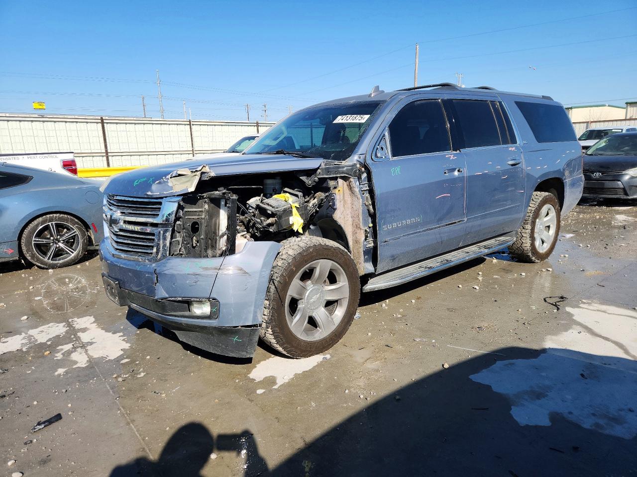 Salvage Chevrolet Suburban Image