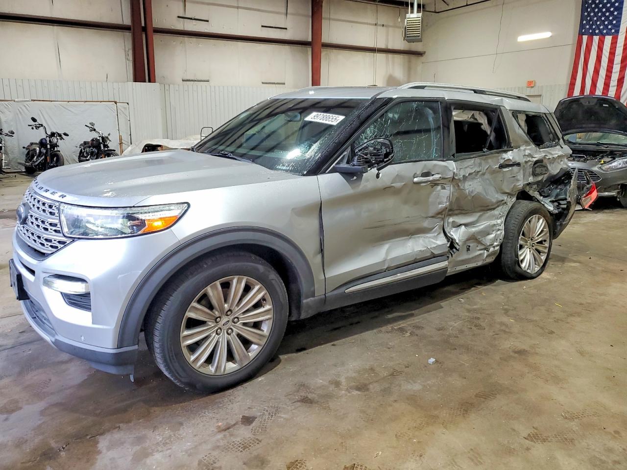 Salvage Ford Explorer Image