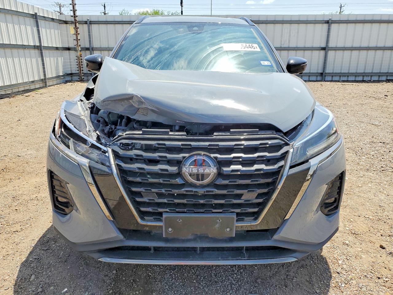 Nissan Kicks Sr