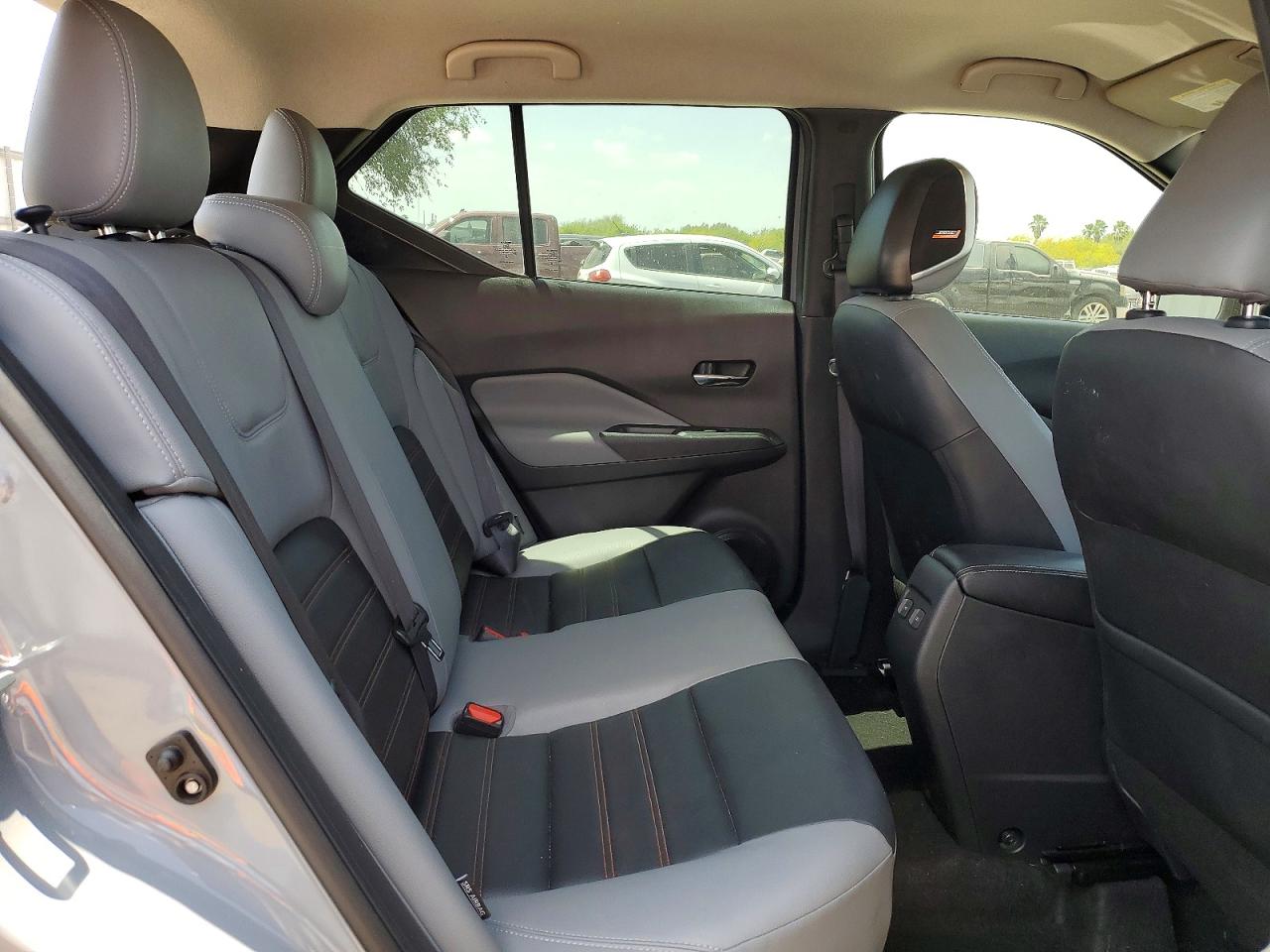 Nissan Kicks Sr