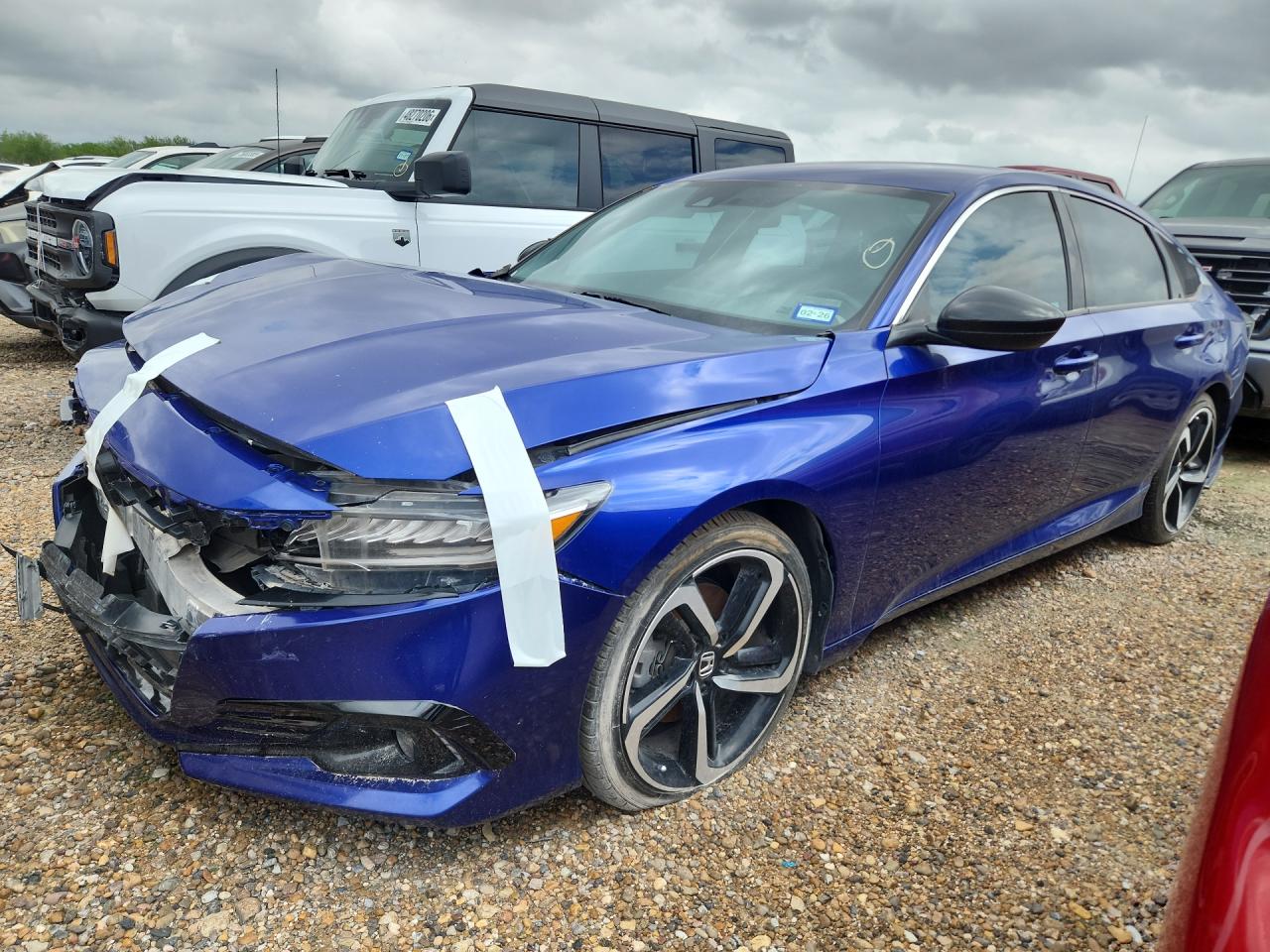 Salvage Honda Accord Image