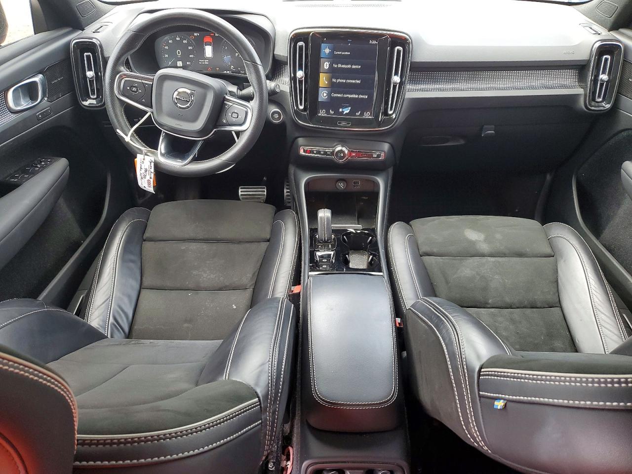 Volvo XC40 T5 R-design