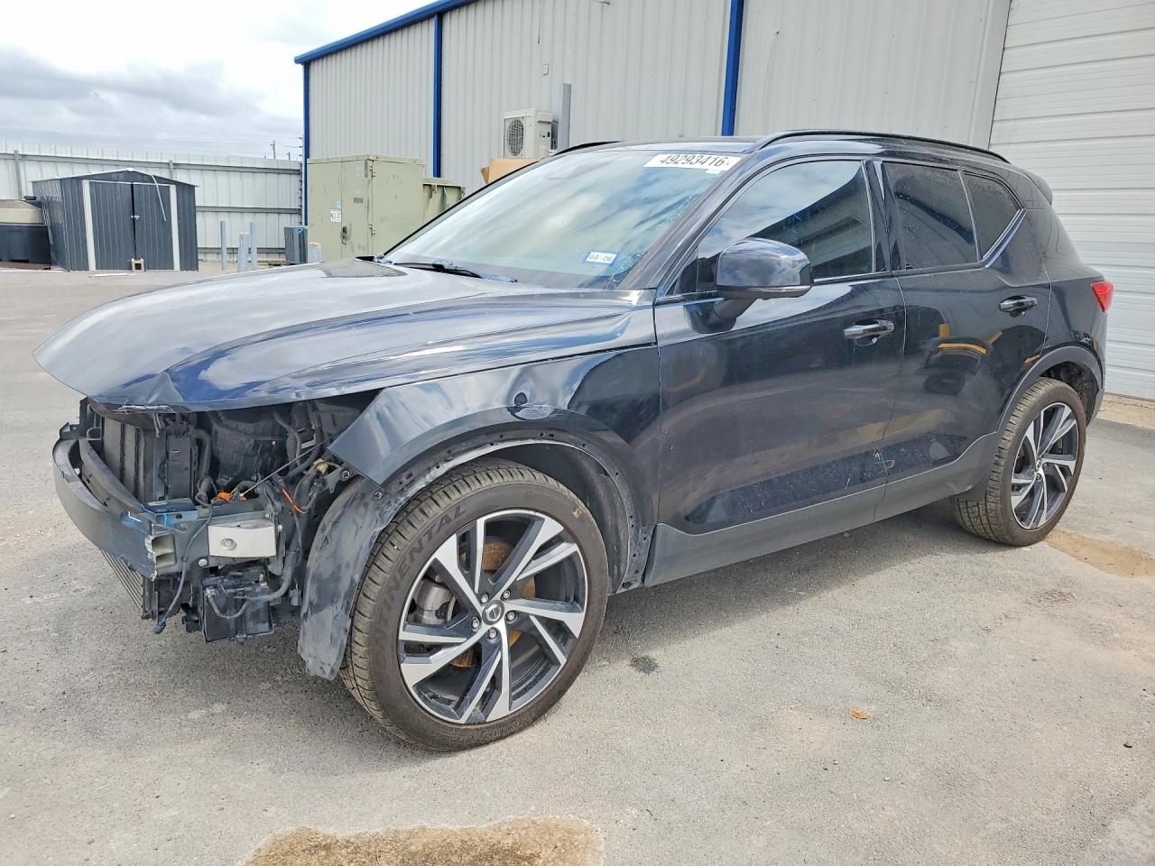 Salvage Volvo XC40 Image