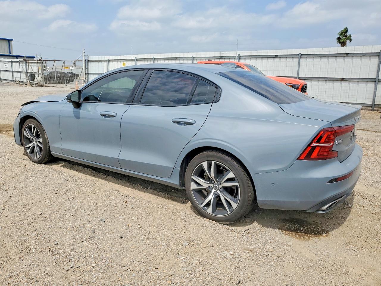 Volvo S60 B5 R-design