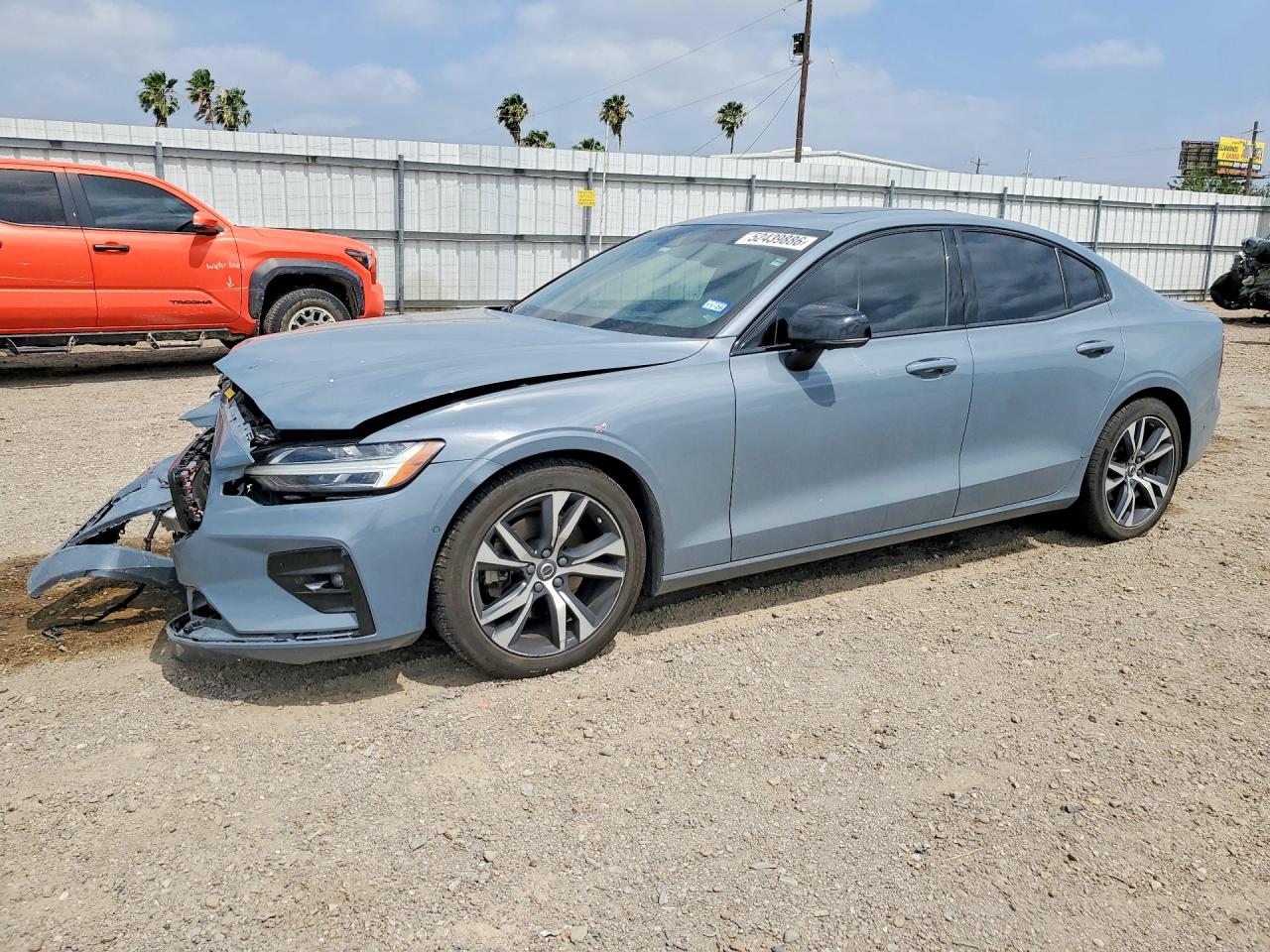 Salvage Volvo S60 Image