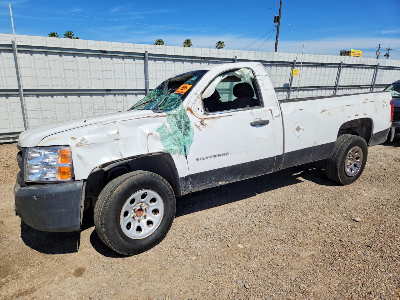 Salvage Chevrolet Silverado Image