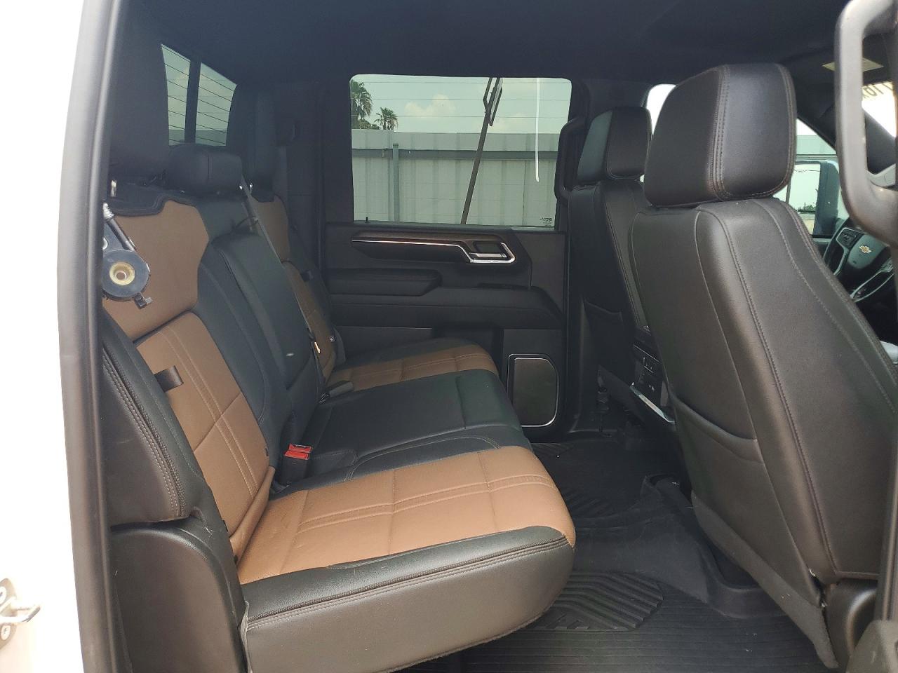 Chevrolet Silverado K3500 High Country