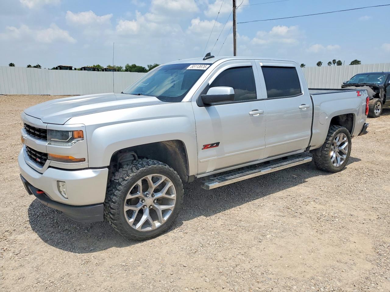 Salvage Chevrolet Silverado Image