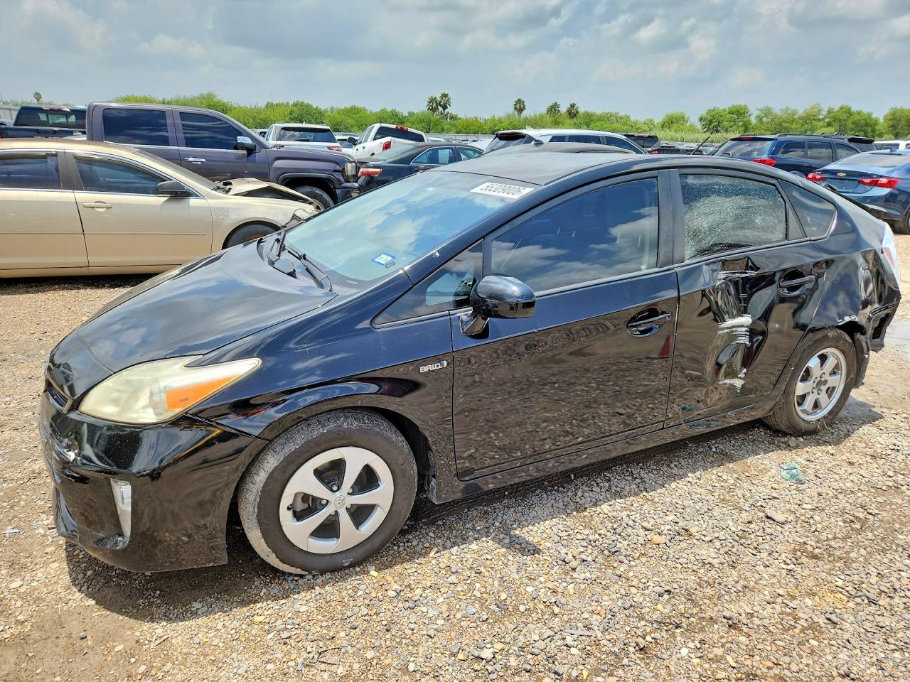 Salvage Toyota Prius Image