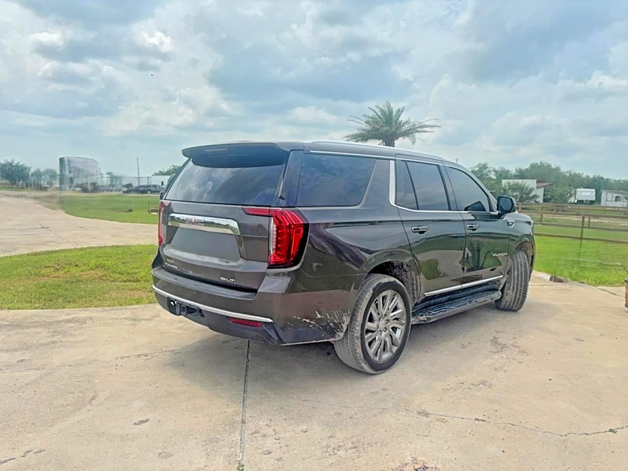 GMC Yukon Slt