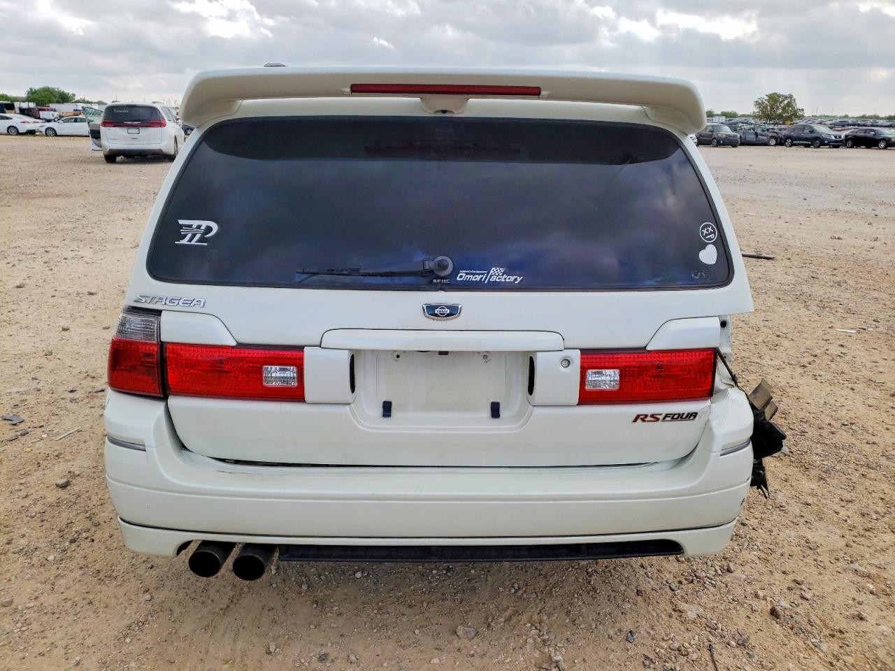 Nissan Stagia