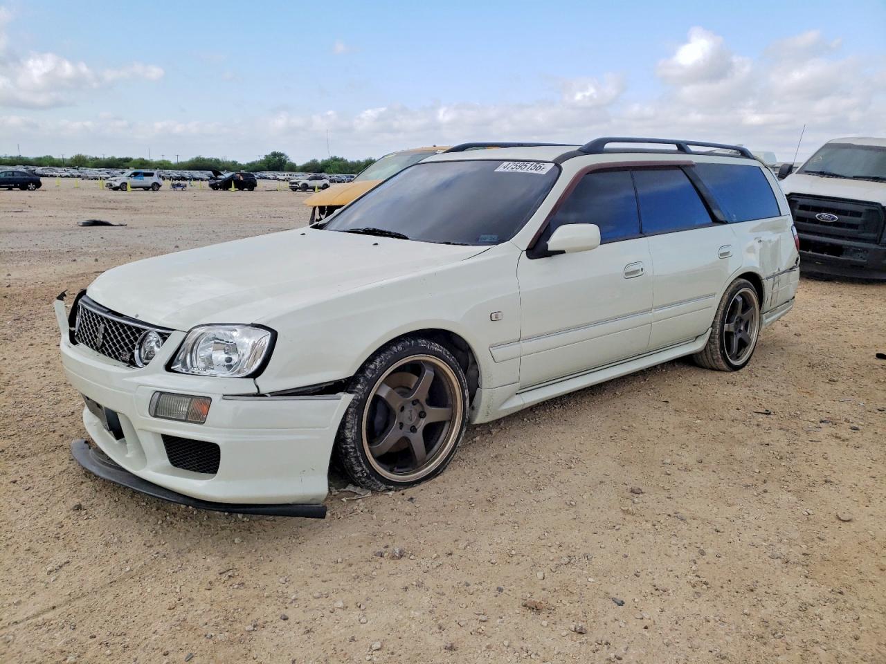 Salvage Nissan Stagia Image