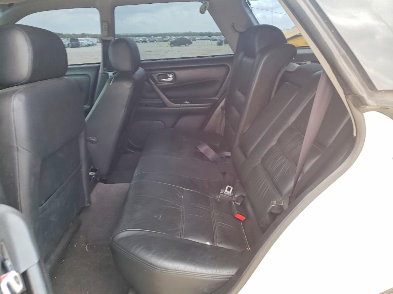 Nissan Stagia