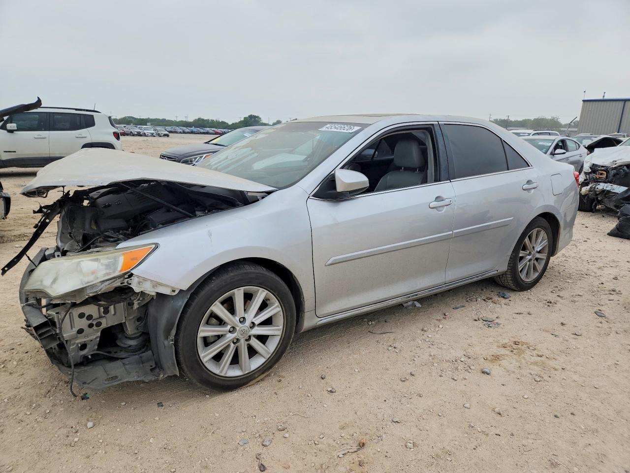 Salvage Toyota Camry Image