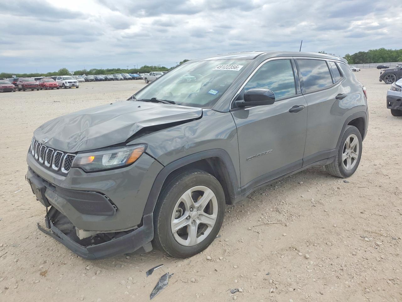 Salvage Jeep Compass Image