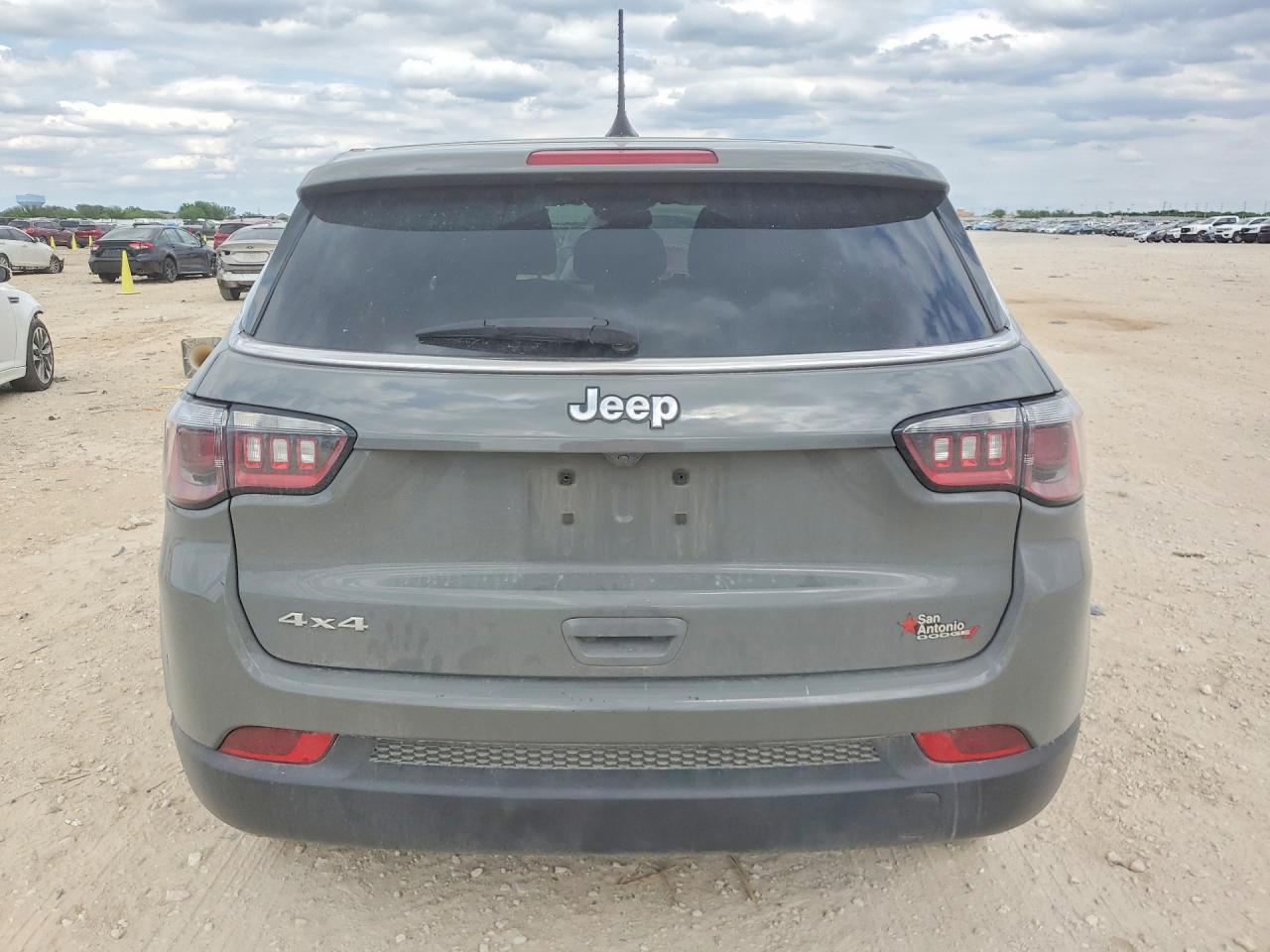 Jeep Compass Sport