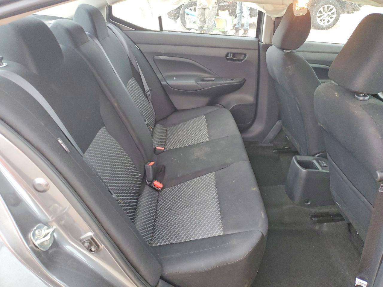 Nissan Versa S