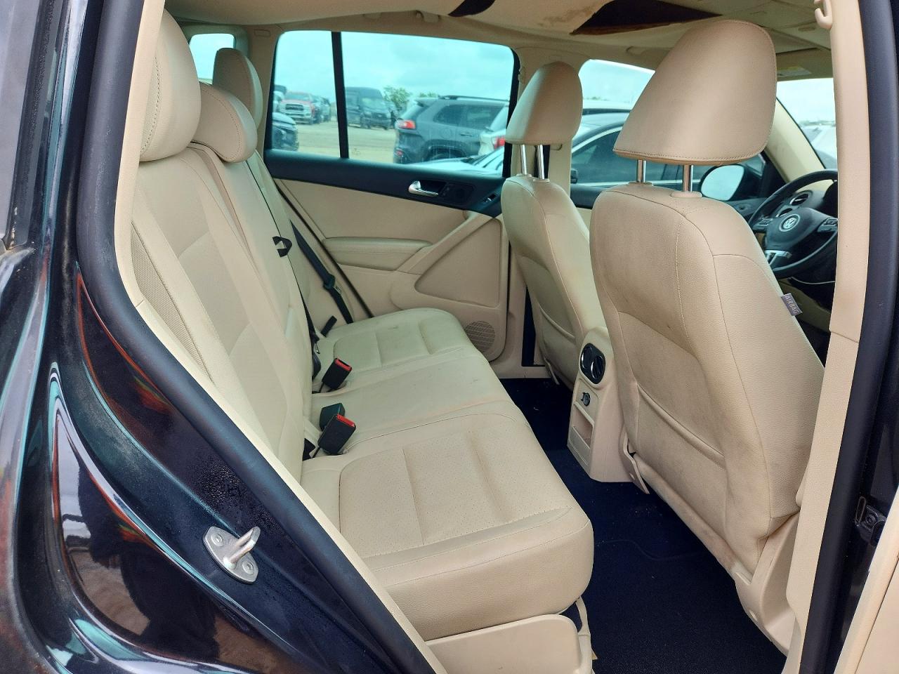 Volkswagen Tiguan S