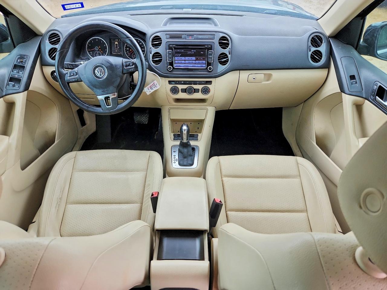 Volkswagen Tiguan S