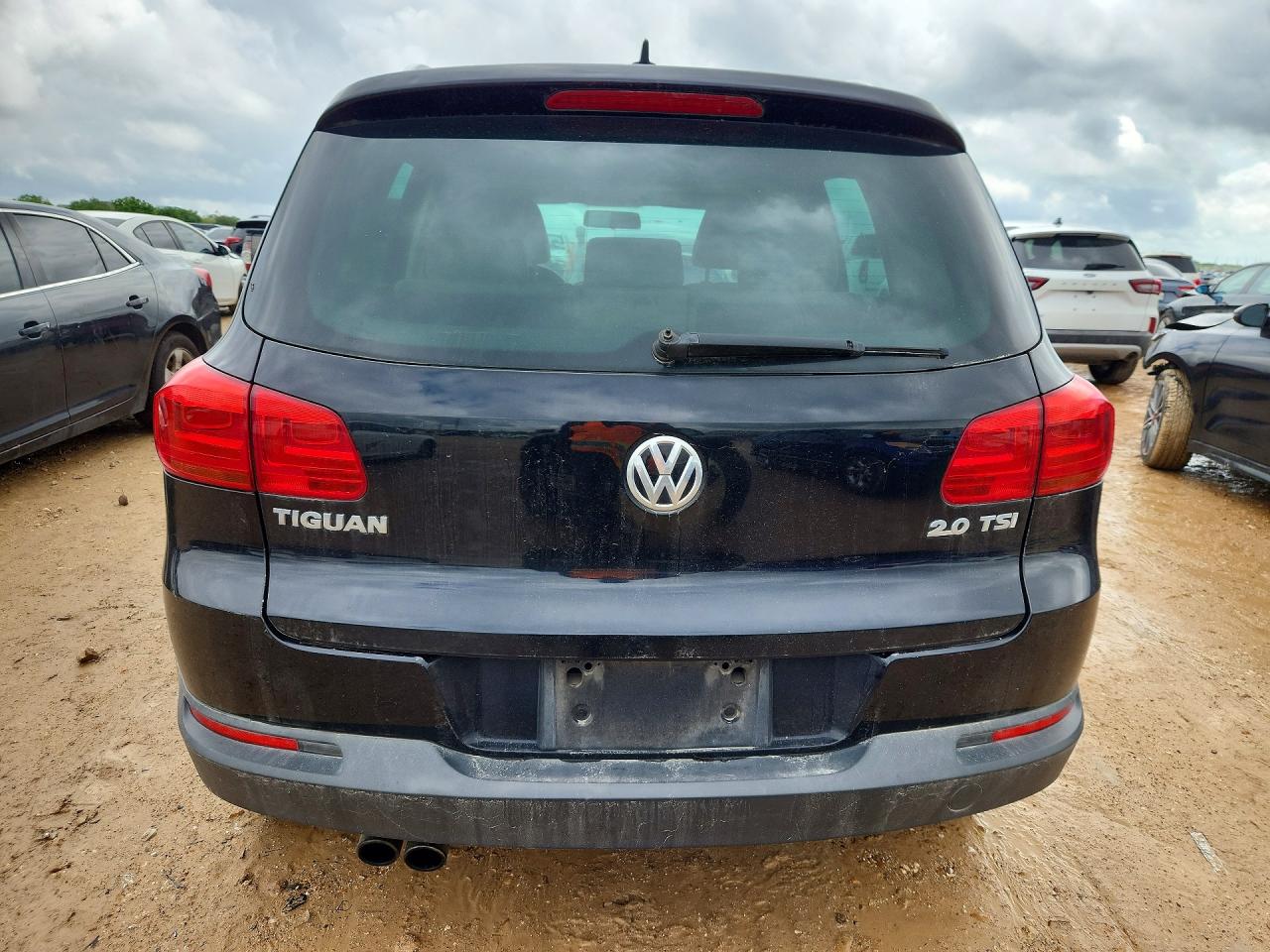 Volkswagen Tiguan S
