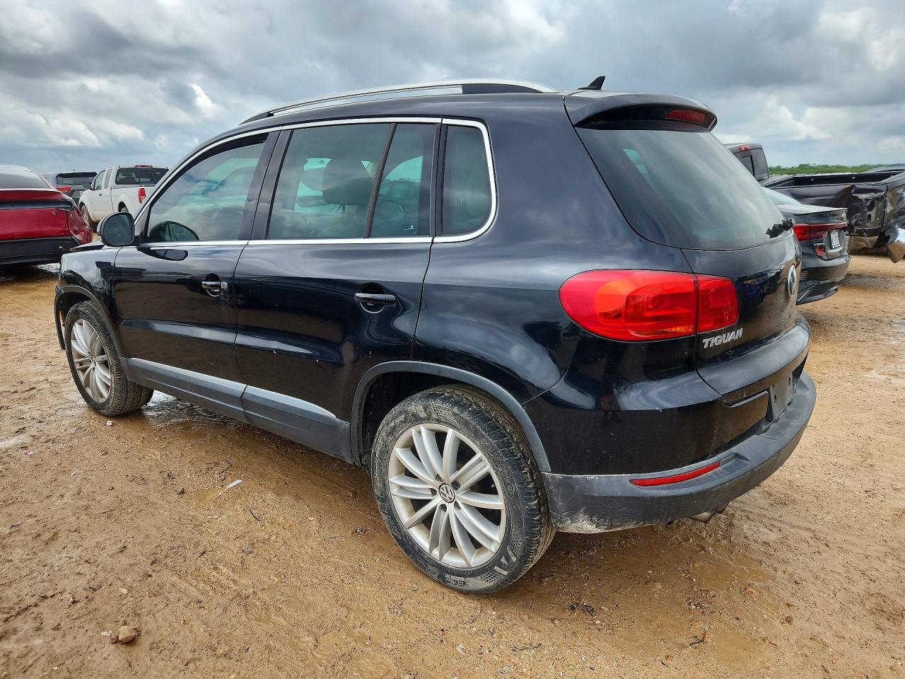 Volkswagen Tiguan S