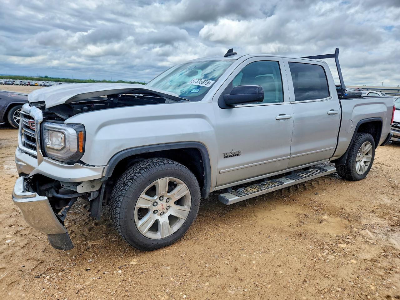 Salvage GMC Sierra Image