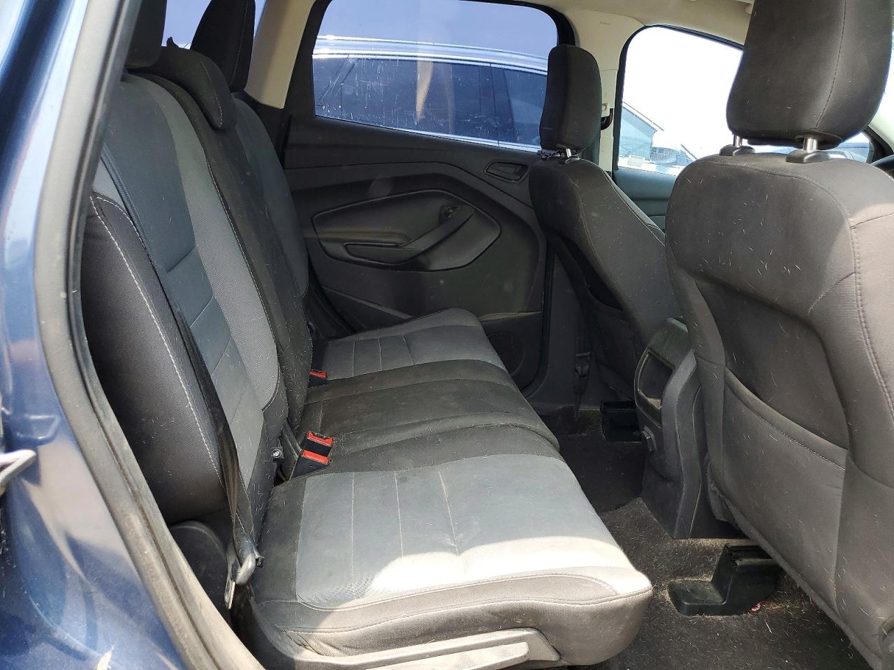 Ford Escape S