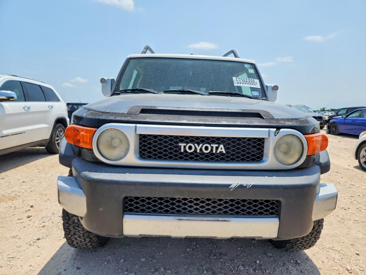 Toyota FJ Cruiser Base