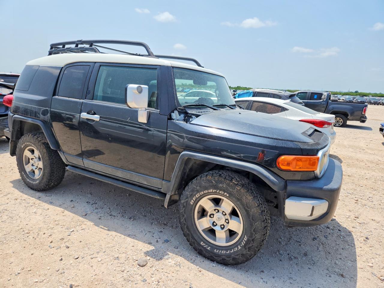 Toyota FJ Cruiser Base