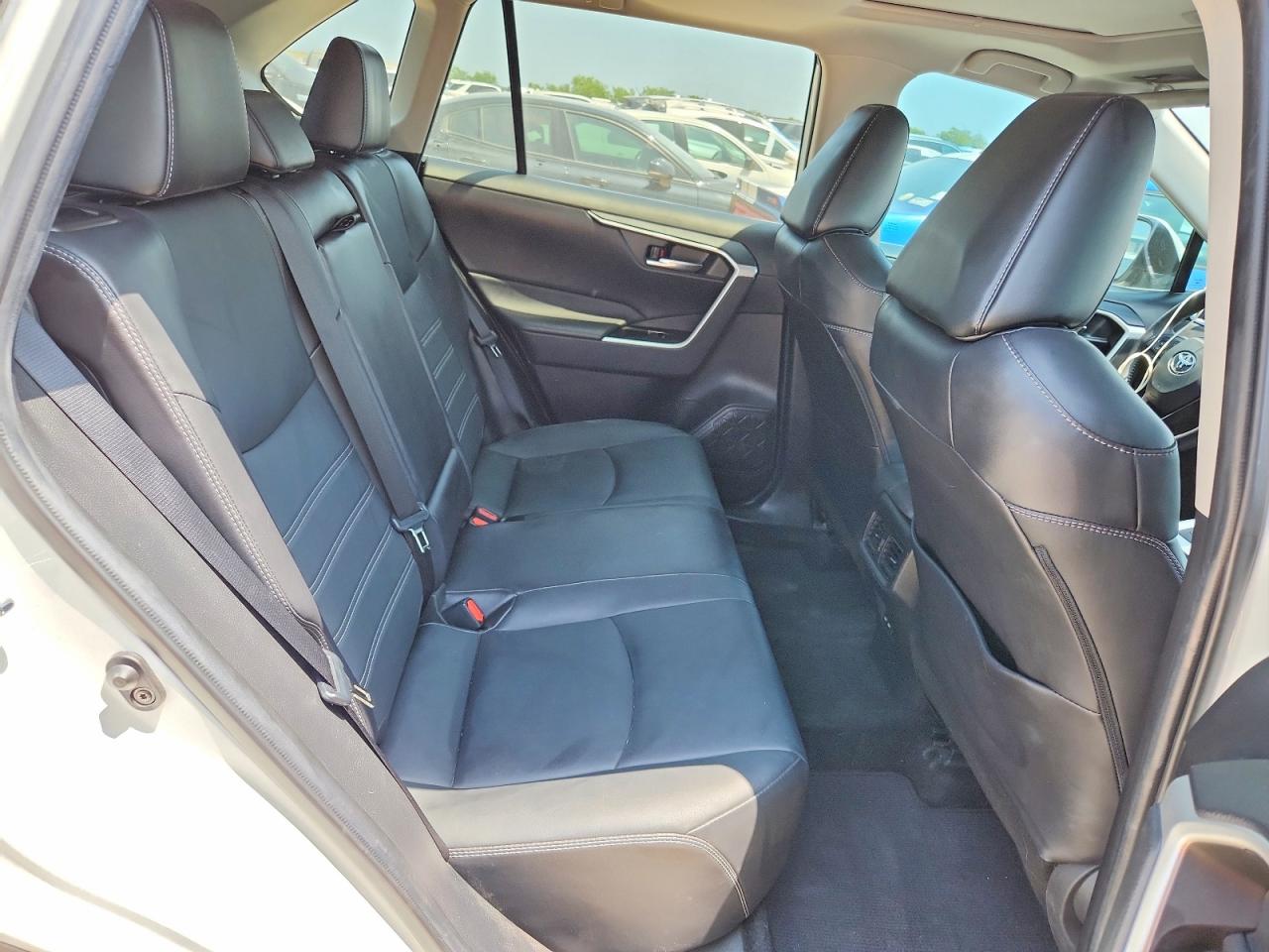 Toyota RAV4 Xle Premium