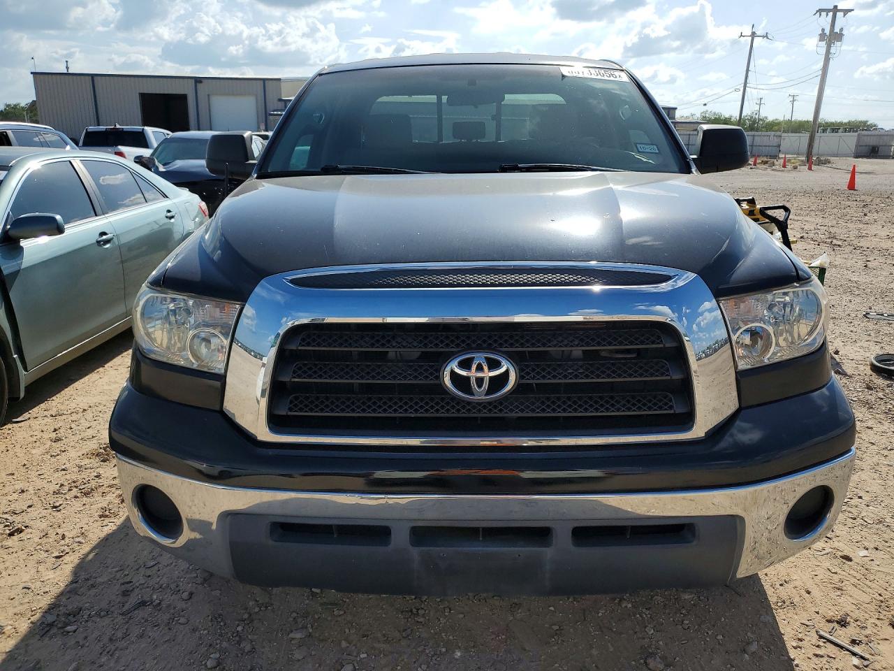 Toyota Tundra Double Cab Sr5