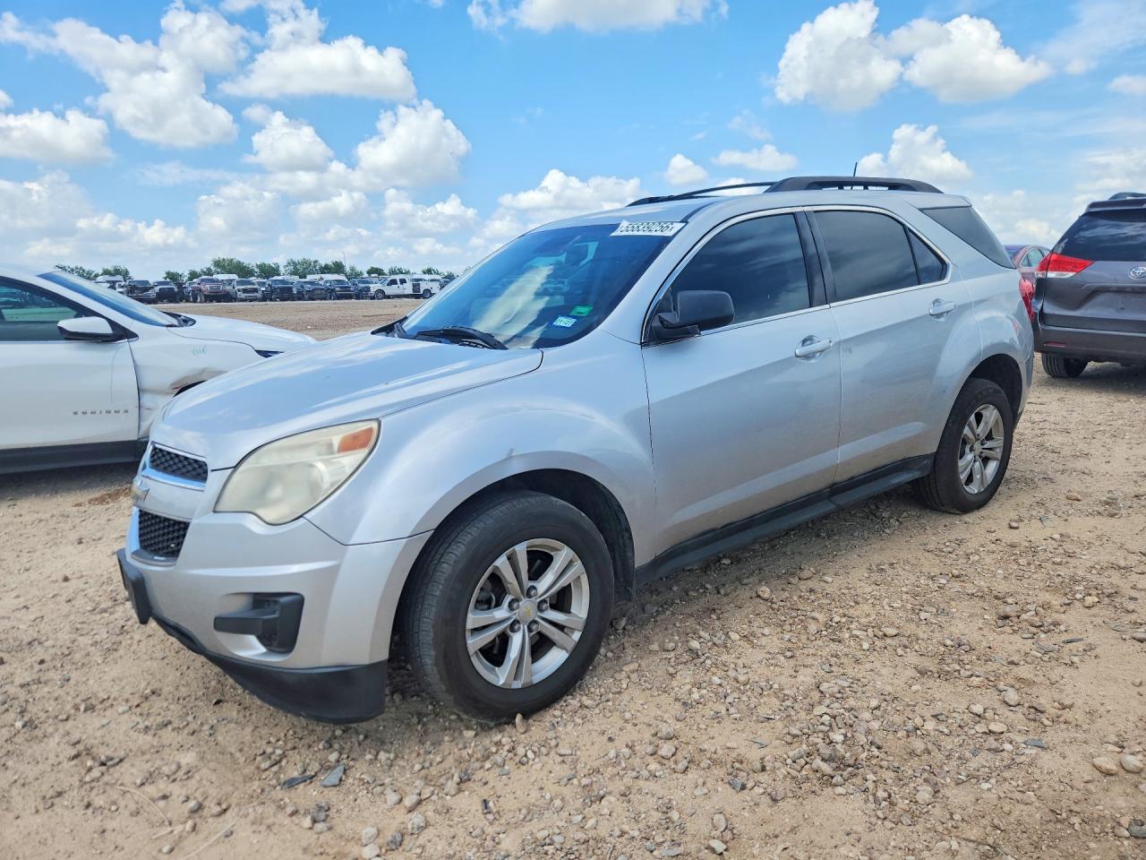 Salvage Chevrolet Equinox Image