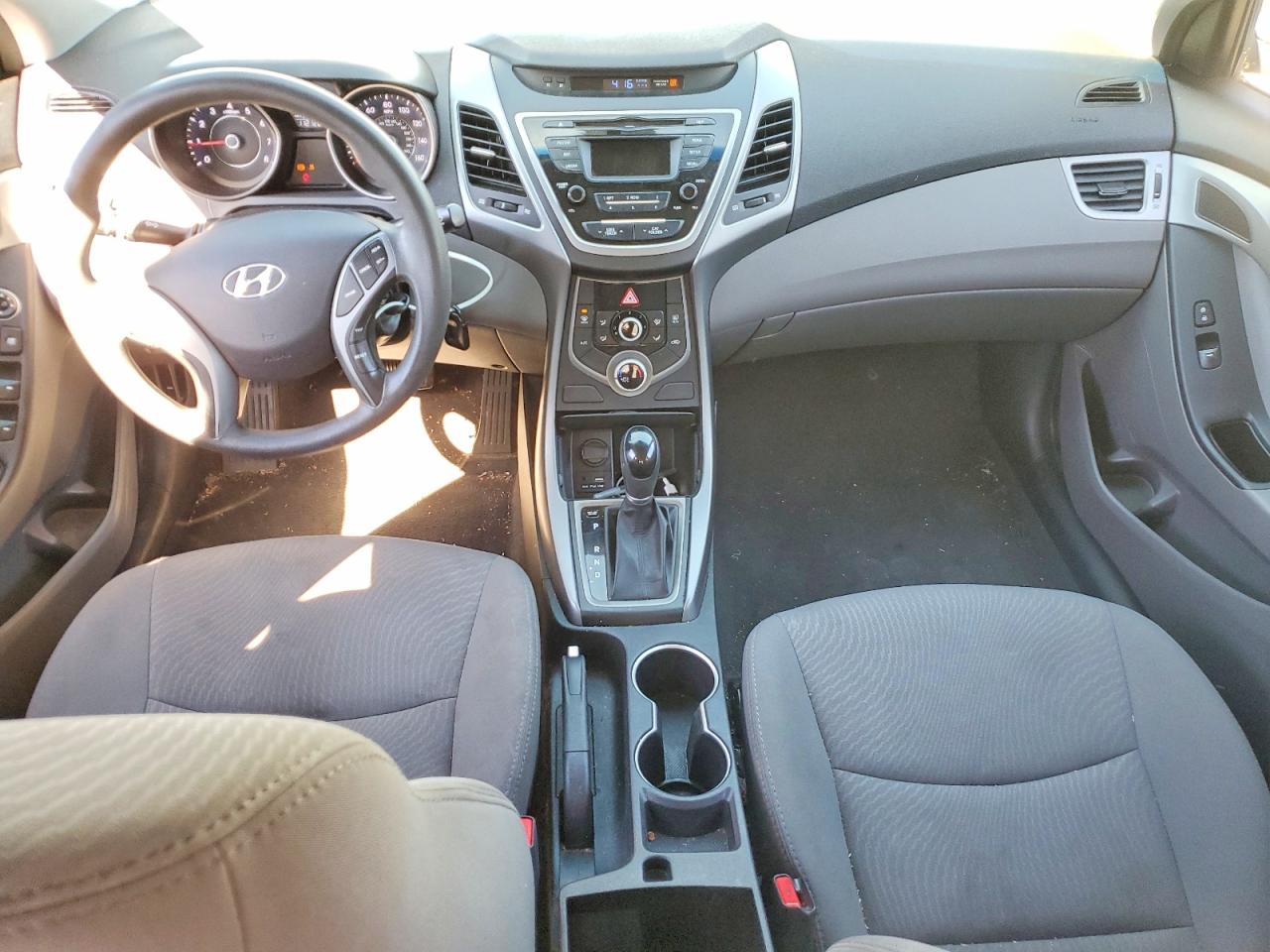 Hyundai ELANTRA Se