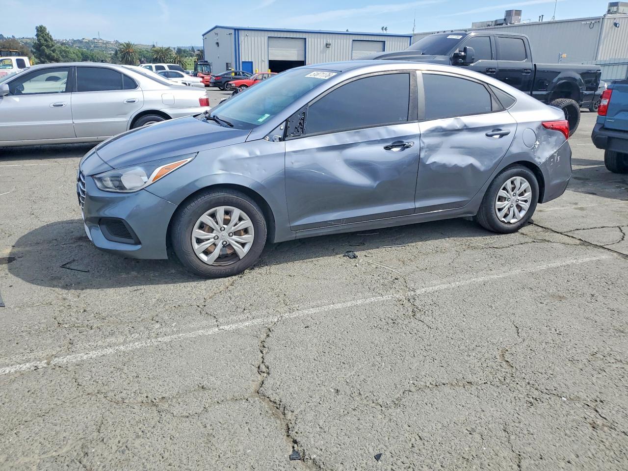 Salvage Hyundai ACCENT Image