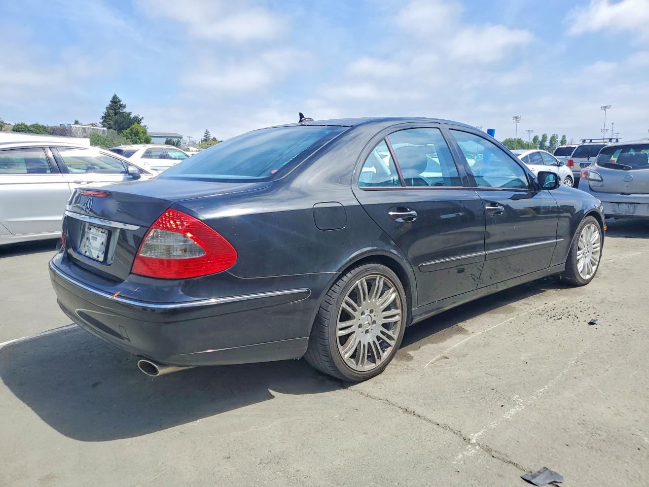 Mercedes-Benz E-Class 350