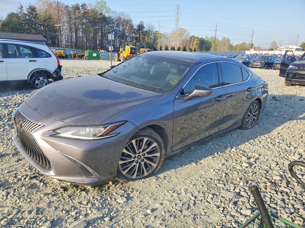 Salvage Lexus Es Image