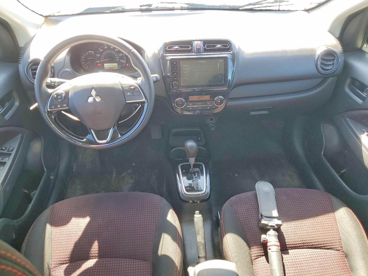 Mitsubishi Mirage Se