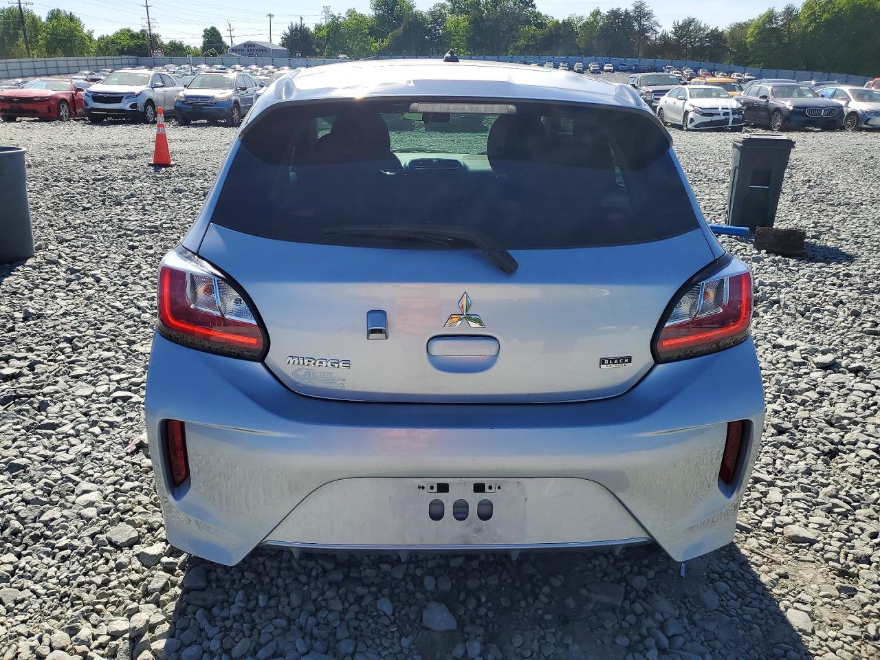 Mitsubishi Mirage Se