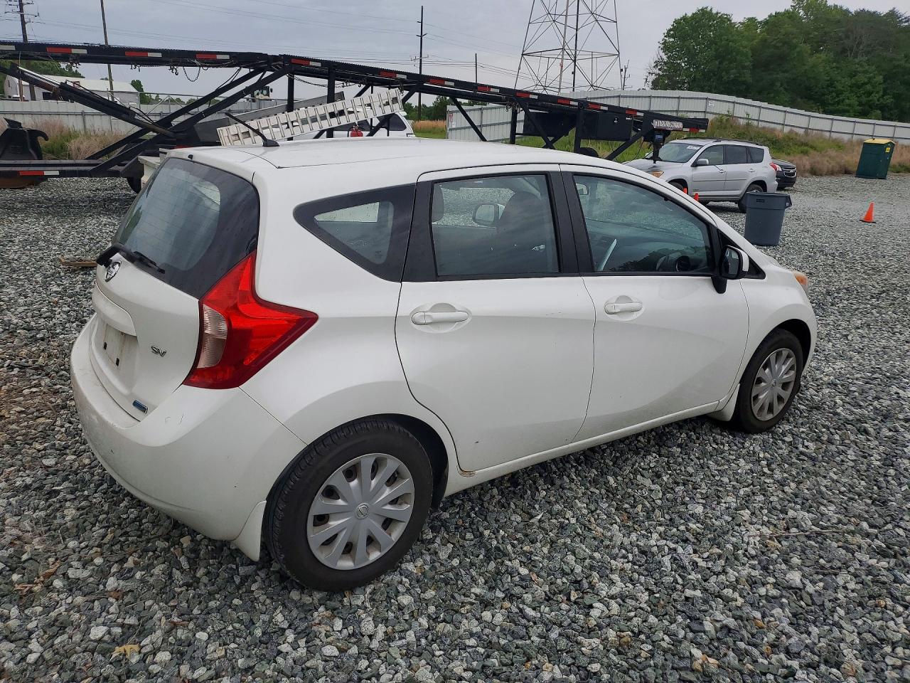 Nissan Versa Sv