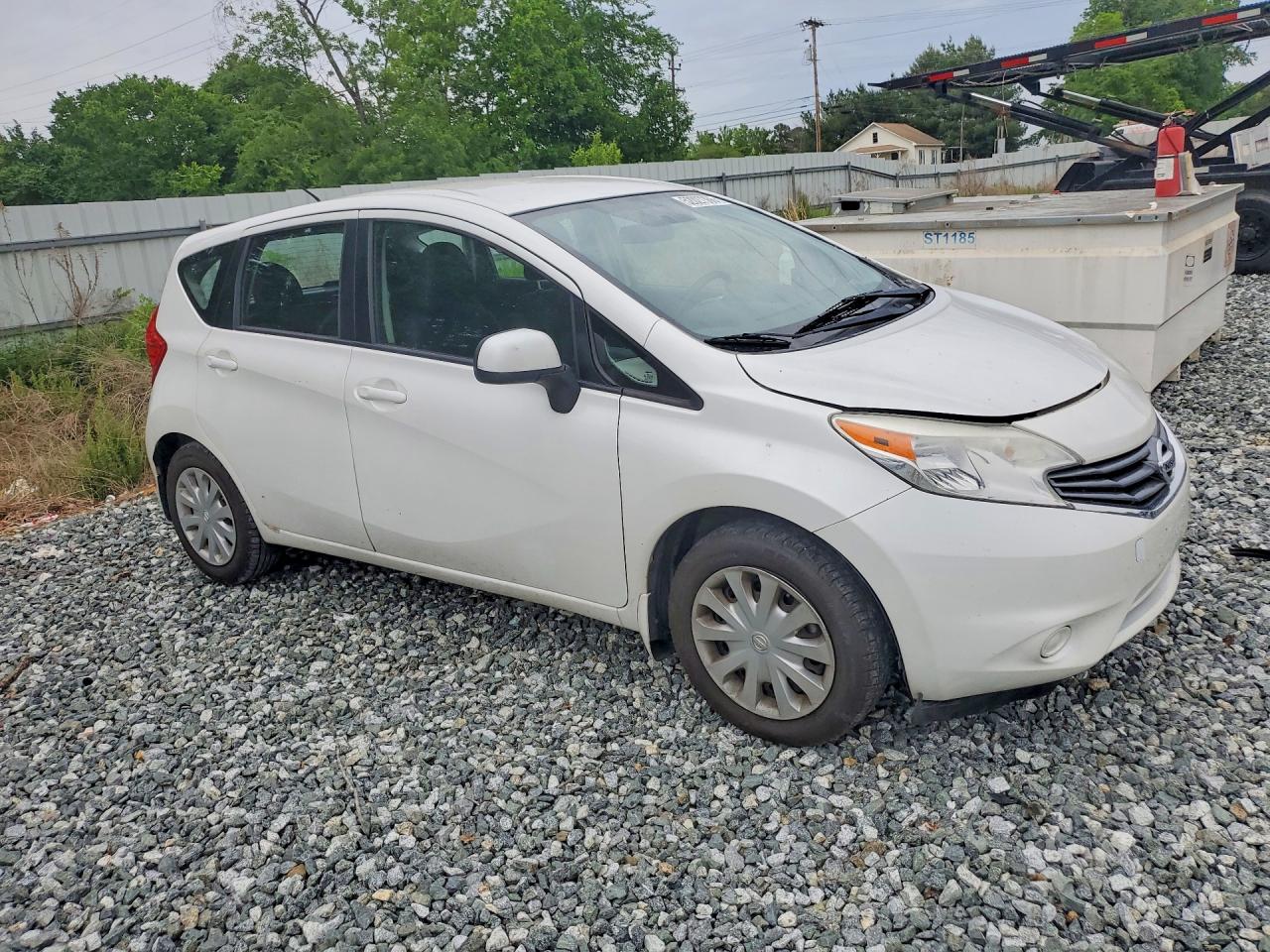 Nissan Versa Sv