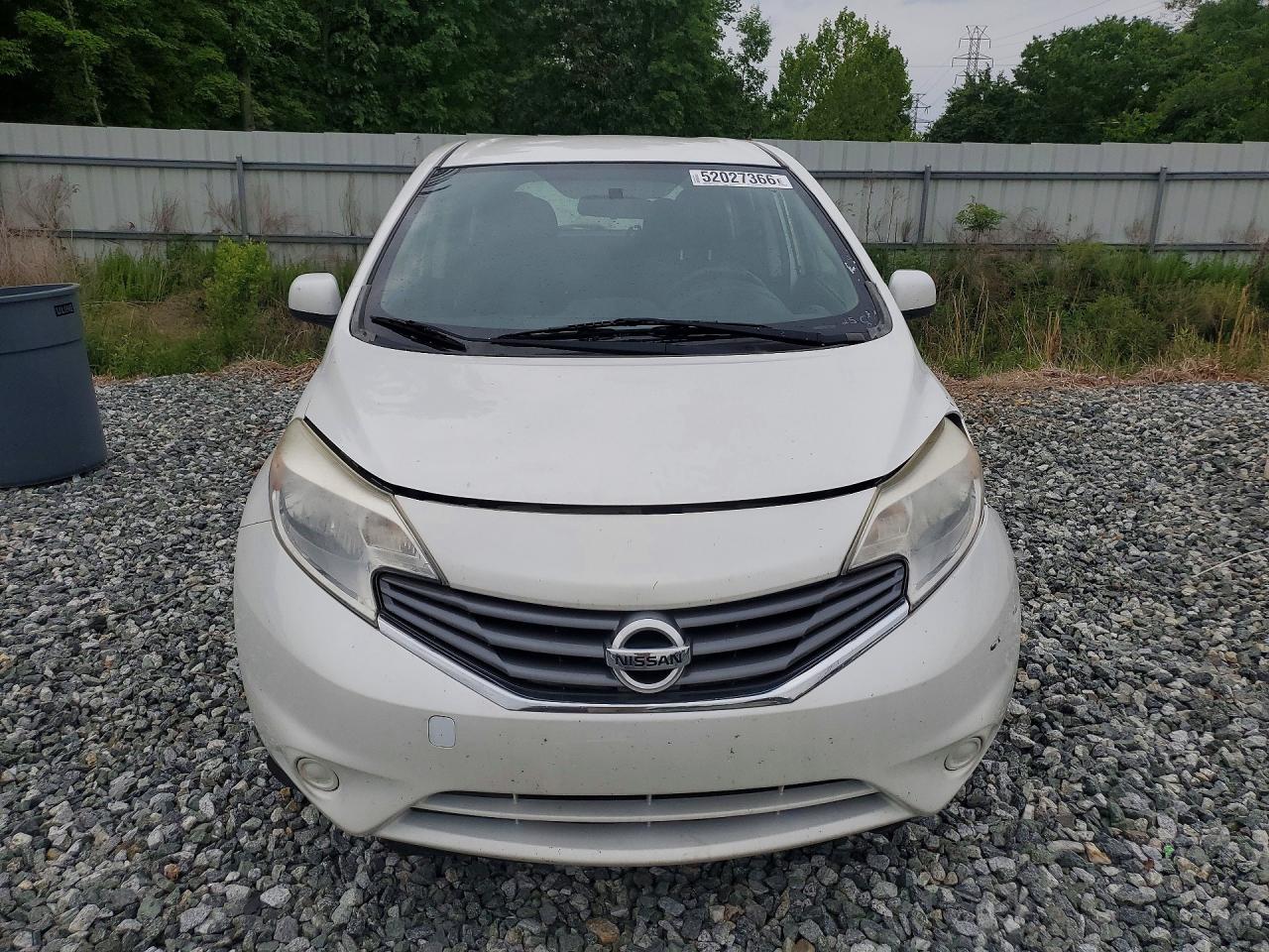 Nissan Versa Sv